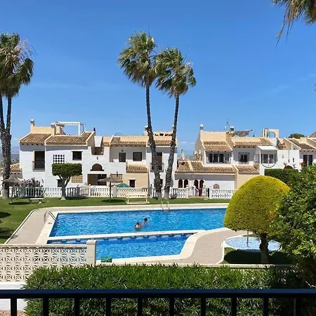 Апартаменты Great Relax By The Pool